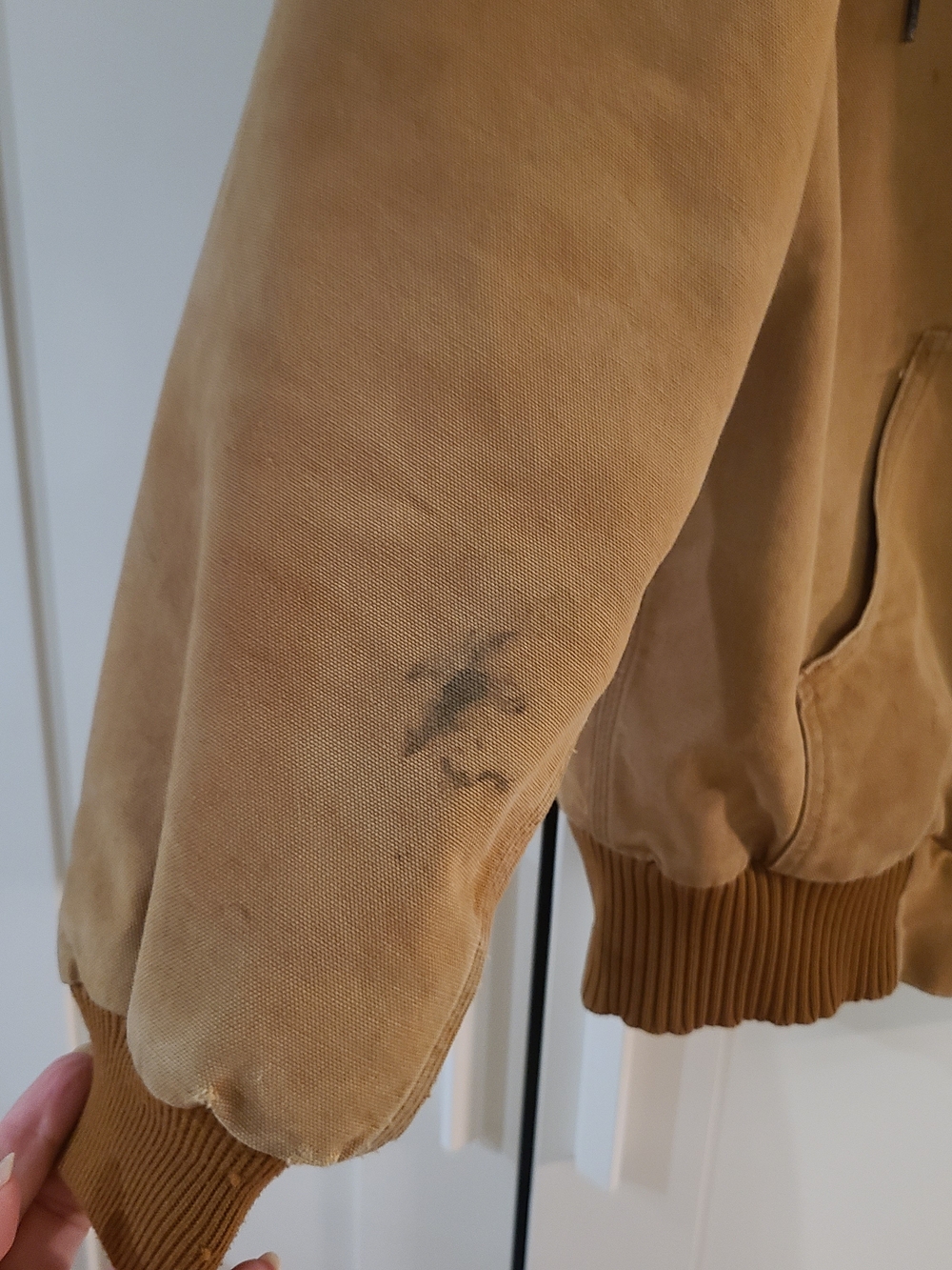 Carhartt Tan Hooded Work Jacket with Red Plaid Lining - Picture 5 of 8